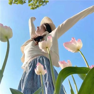 无边春色戏两儍